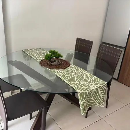 1 Bedroom Flat Near Finikoudes Daire *