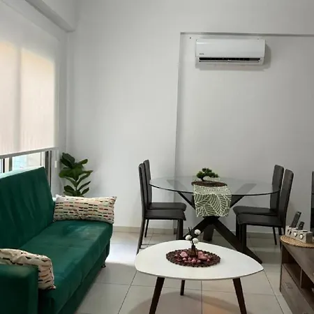 1 Bedroom Flat Near Finikoudes * Larnaca